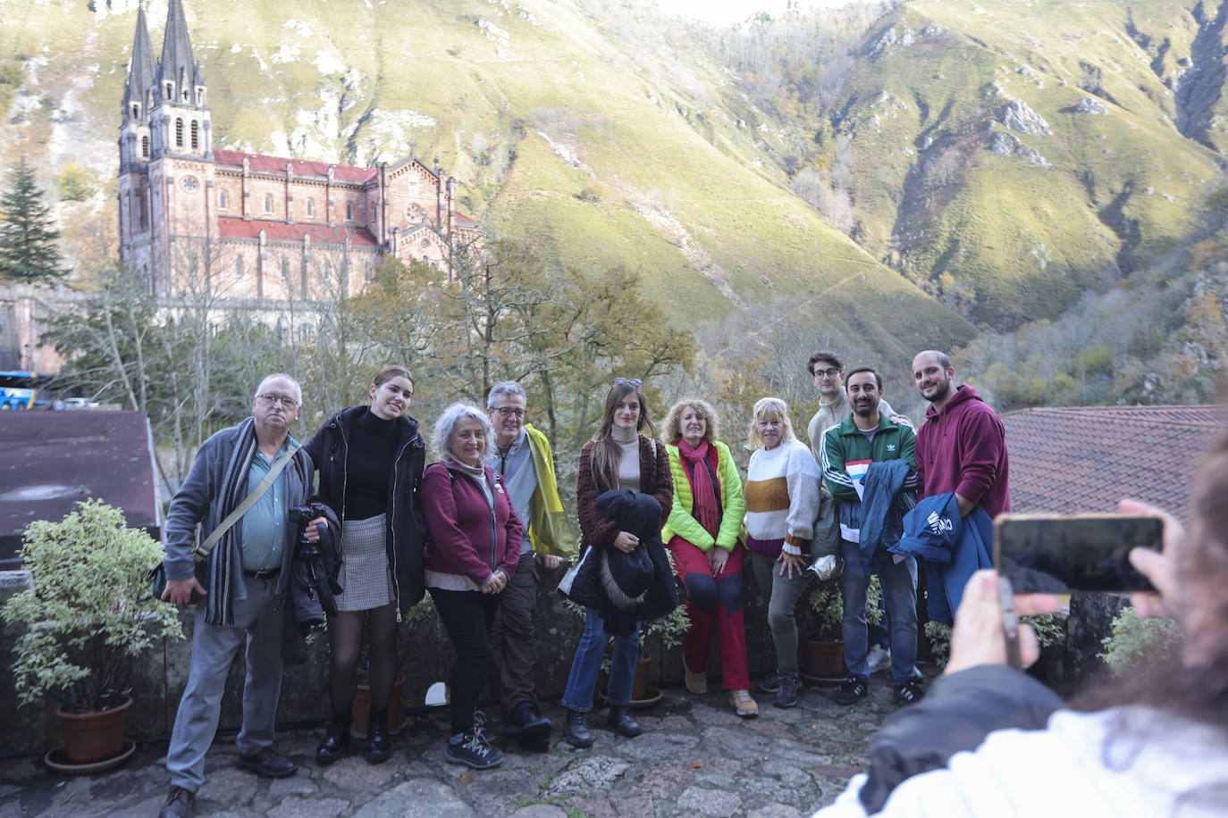 Asturias, abarrotada por el puente