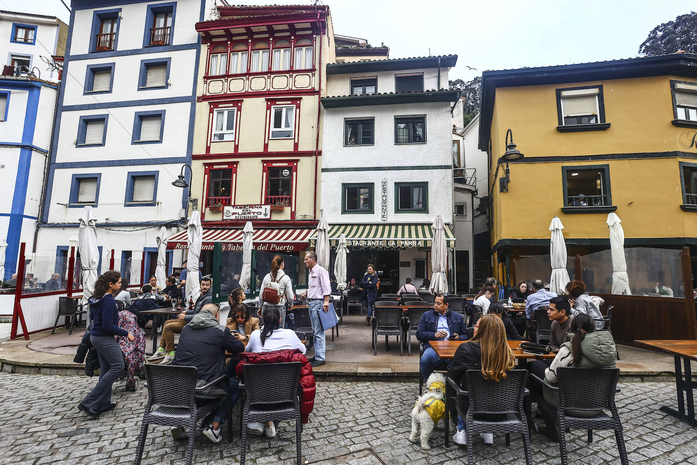 Asturias, abarrotada por el puente