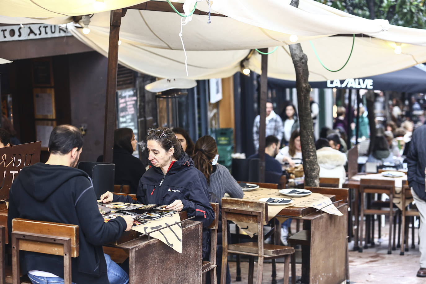 Puente de lleno y calor en Asturias