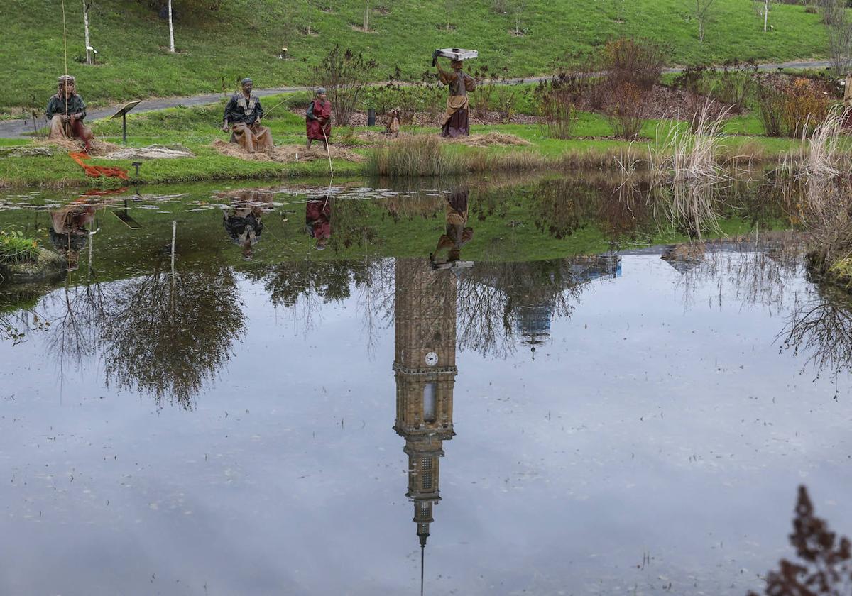 El belén del Ponticu enciende la Navidad en el Botánico de Gijón