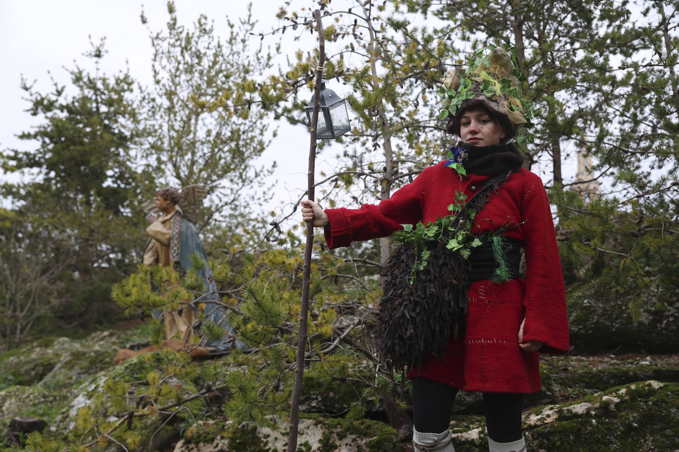 El belén del Ponticu enciende la Navidad en el Botánico de Gijón