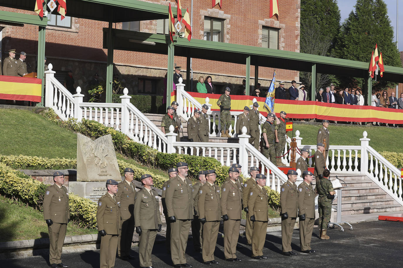 El coronel Jesús Martínez Victoria toma el mando del Regimiento de Infantería &#039;Príncipe 3&#039;