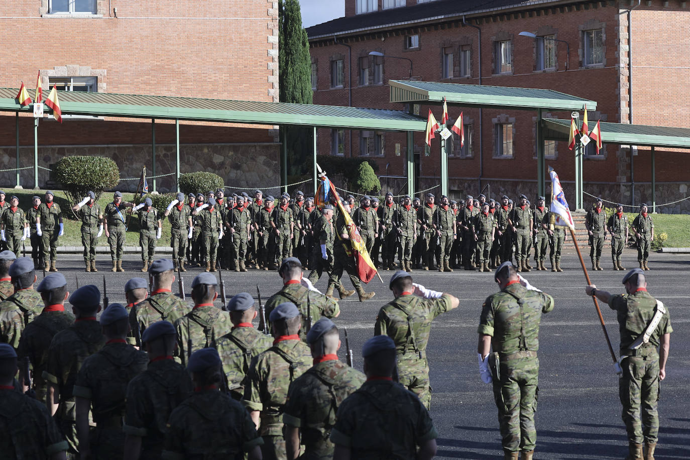 El coronel Jesús Martínez Victoria toma el mando del Regimiento de Infantería &#039;Príncipe 3&#039;