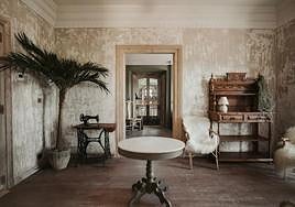 La casona ha permitido diseñar espacios muy amplios.Los mayores tienen en la residencia varias salas de encuentro.