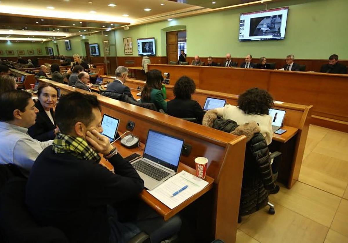 La reunión de ayer del Consejo de Gobierno de la Universidad.