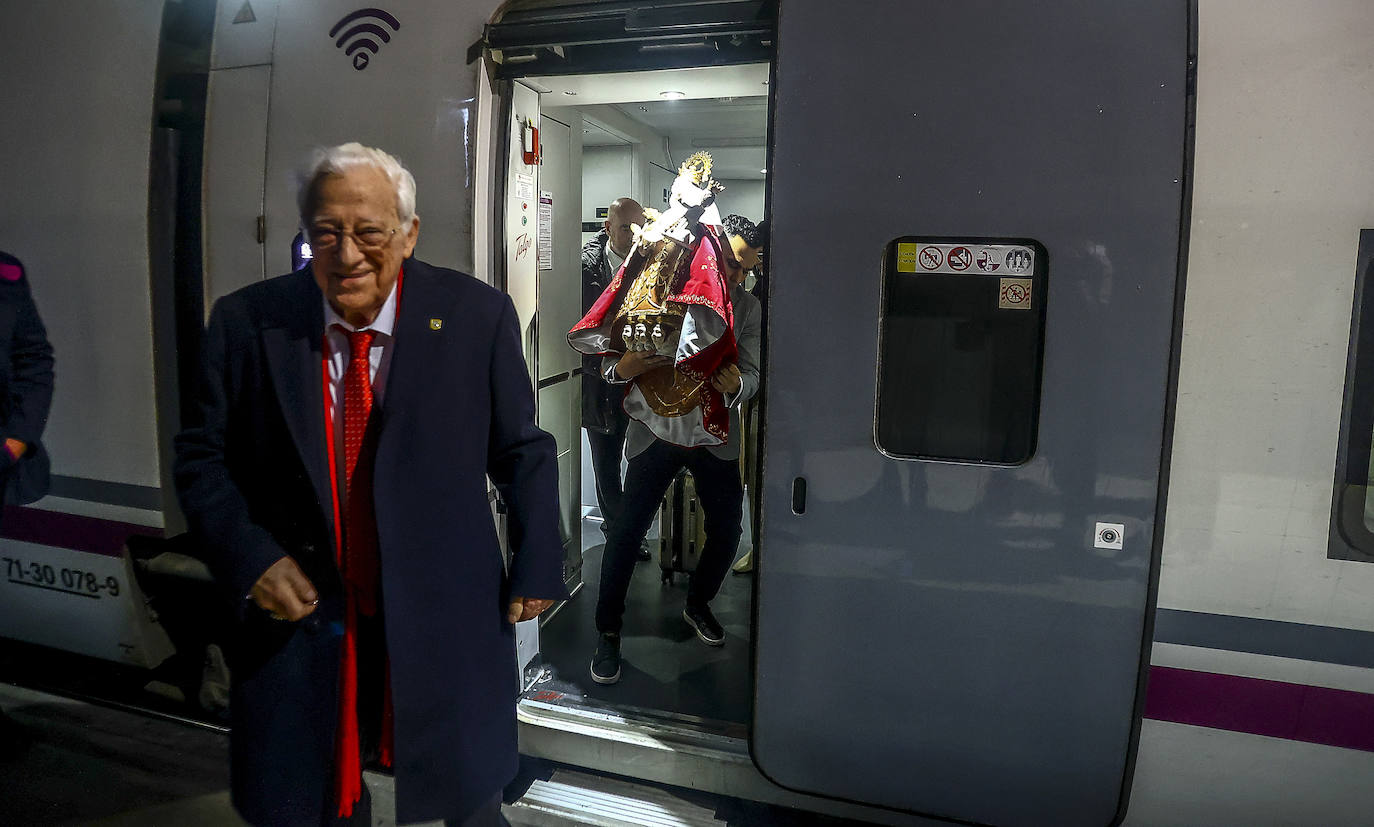El viaje de la Santina en tren el día de Navidad