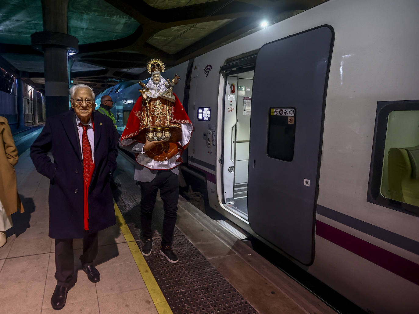 El viaje de la Santina en tren el día de Navidad