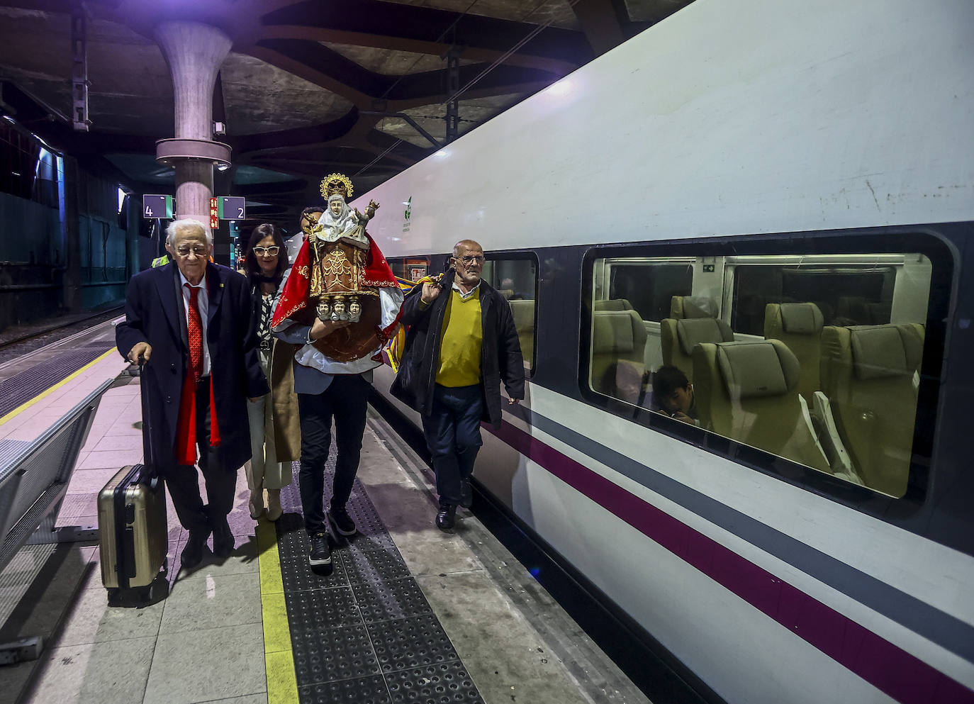 El viaje de la Santina en tren el día de Navidad