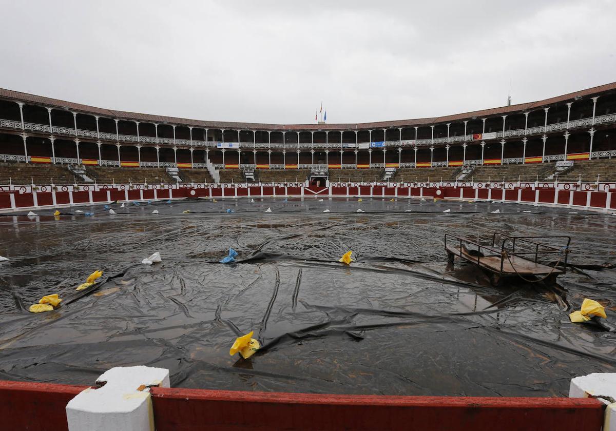 Plaza de toros de Gijón, el pasado agosto.