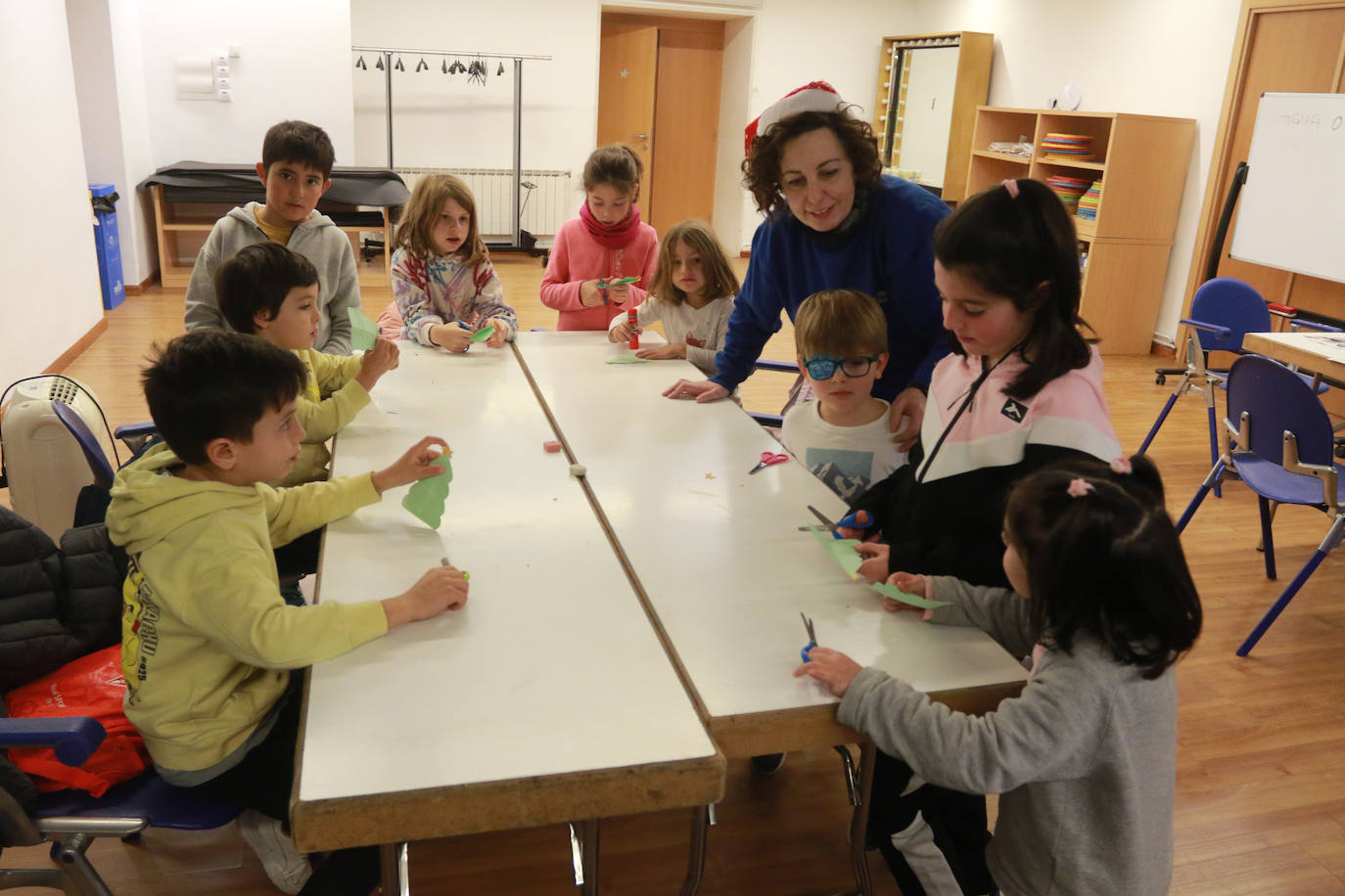 El Acuario y La Laboral, un aula navideña para los niños de Gijón