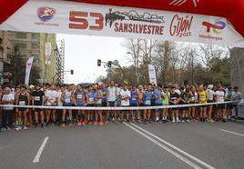 Salida de la San Silvestre en Gijón el pasado año.