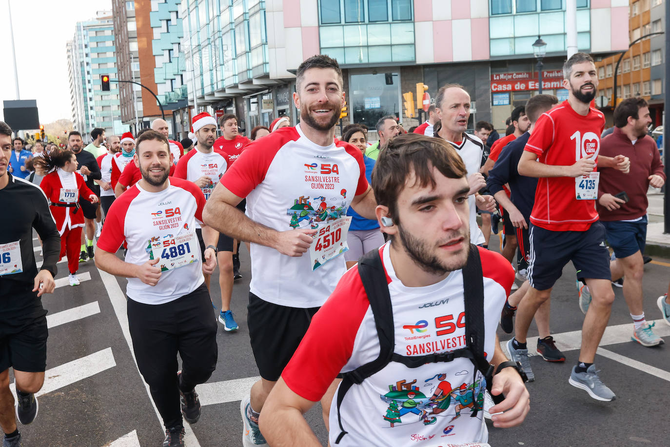 ¿Corriste la San Silvestre de Gijón? ¡Búscate en las fotos!