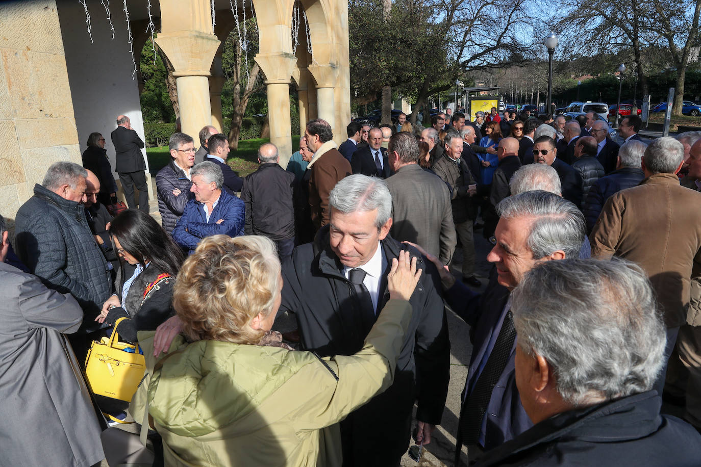 Fotos: Emocionada despedida en Gijón al empresario Romualdo Alvargonzález