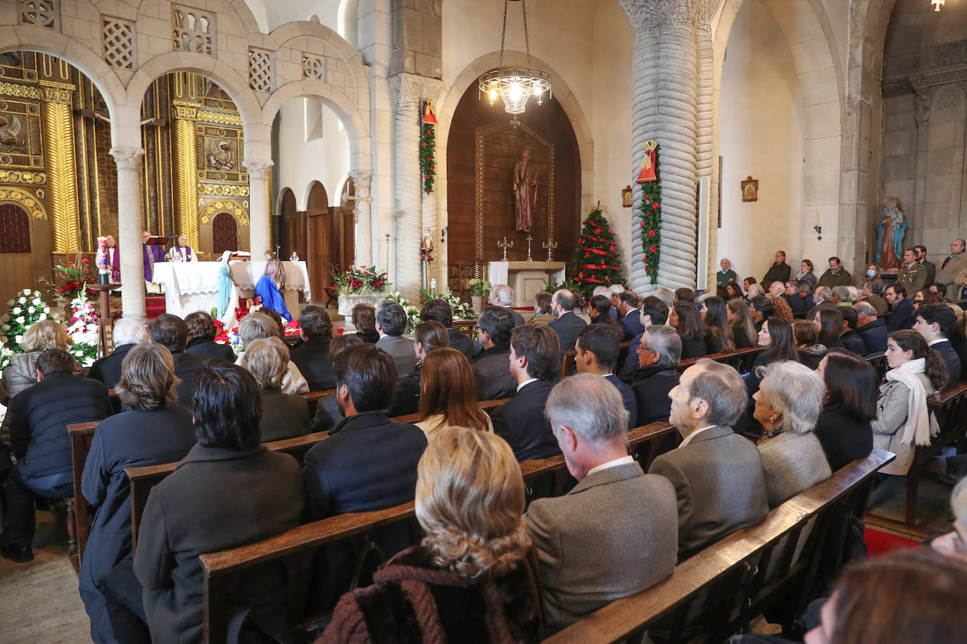 Fotos: Emocionada despedida en Gijón al empresario Romualdo Alvargonzález