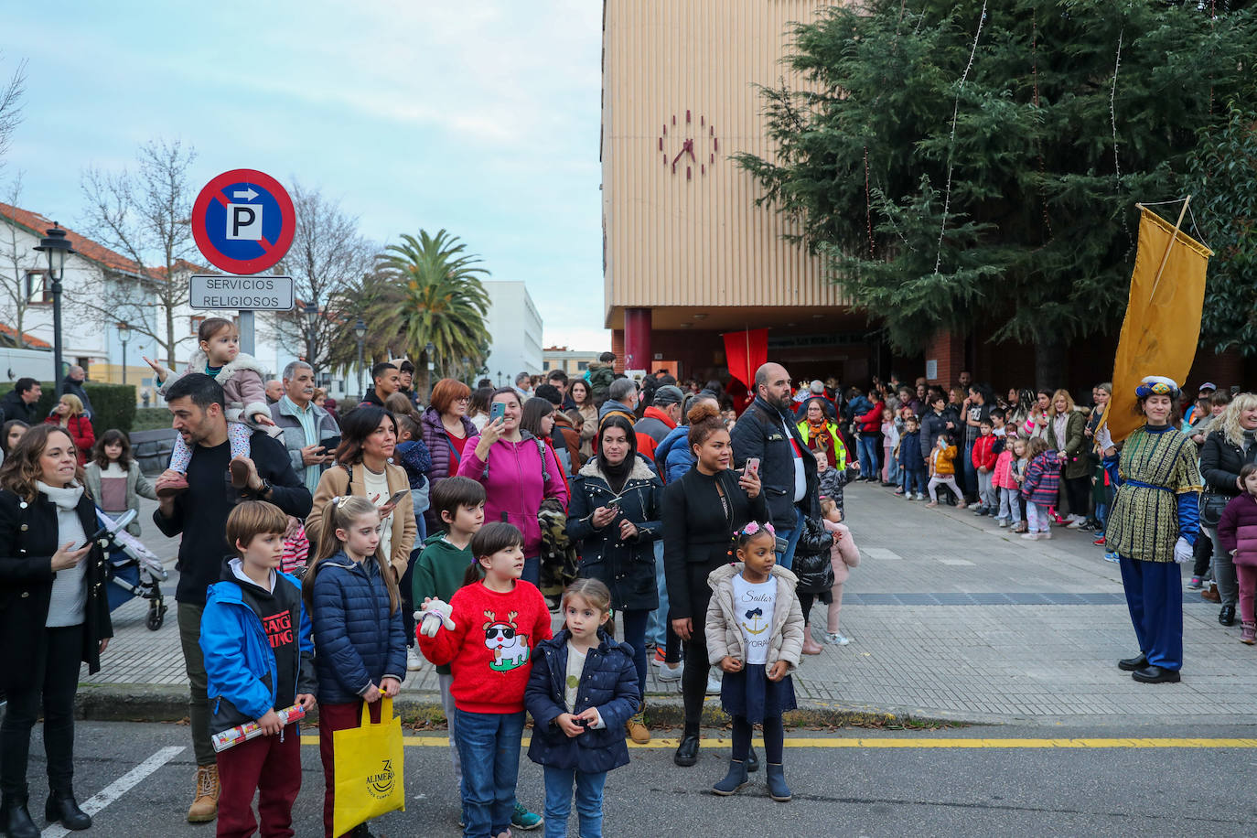 Fotos: Últimas peticiones a los Reyes Magos en El Coto, Ceares y Pescadores