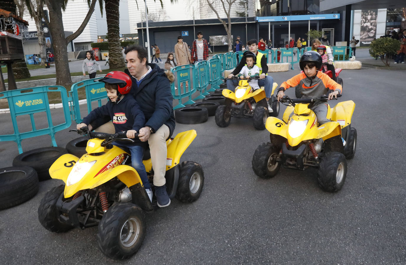 Fotos: Mercaplana se despide de Gijón por todo lo alto