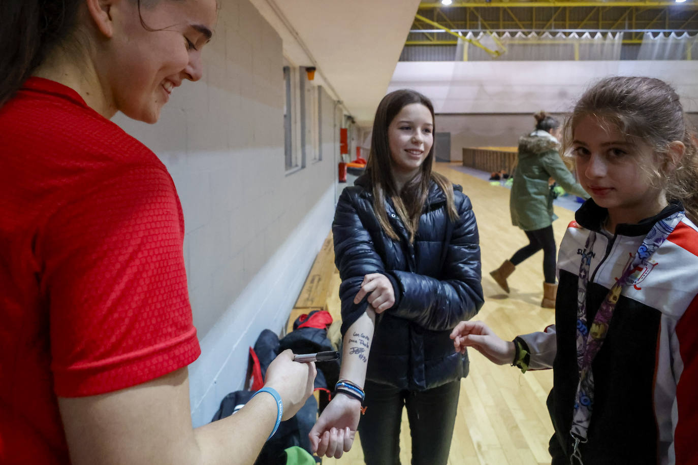 Fotos: El Telecable Gijón se carga de la energía de la afición