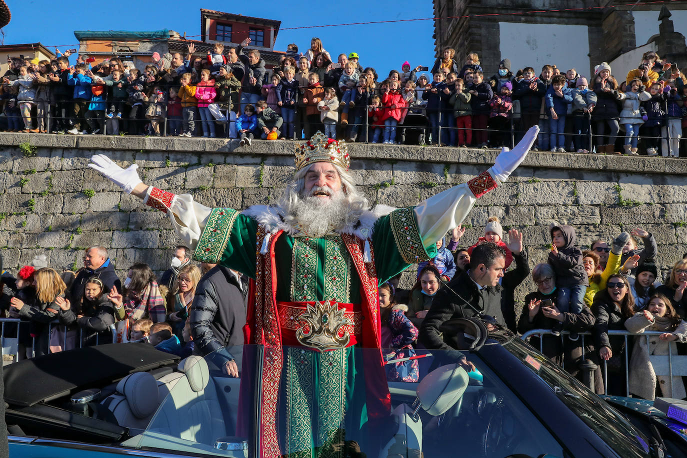 Fotos: Rostros llenos de ilusión en la recepción de los Reyes Magos de Gijón