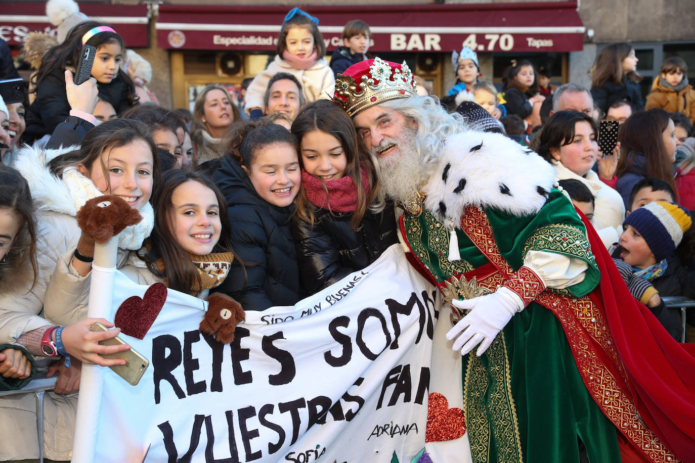 Fotos: Rostros llenos de ilusión en la recepción de los Reyes Magos de Gijón