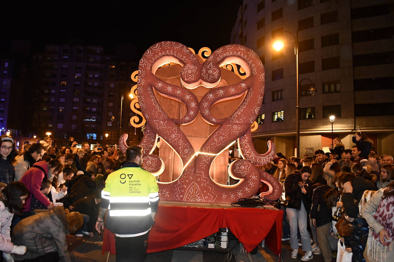 Fotos: Melchor, Gaspar y Baltasar llenan Avilés de ilusión