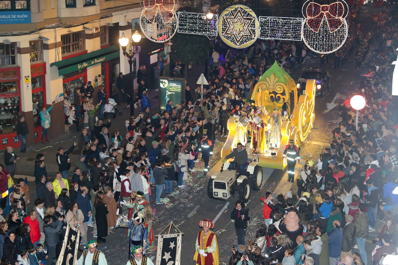 Fotos: Gijón rebosa alegría en el día más mágico