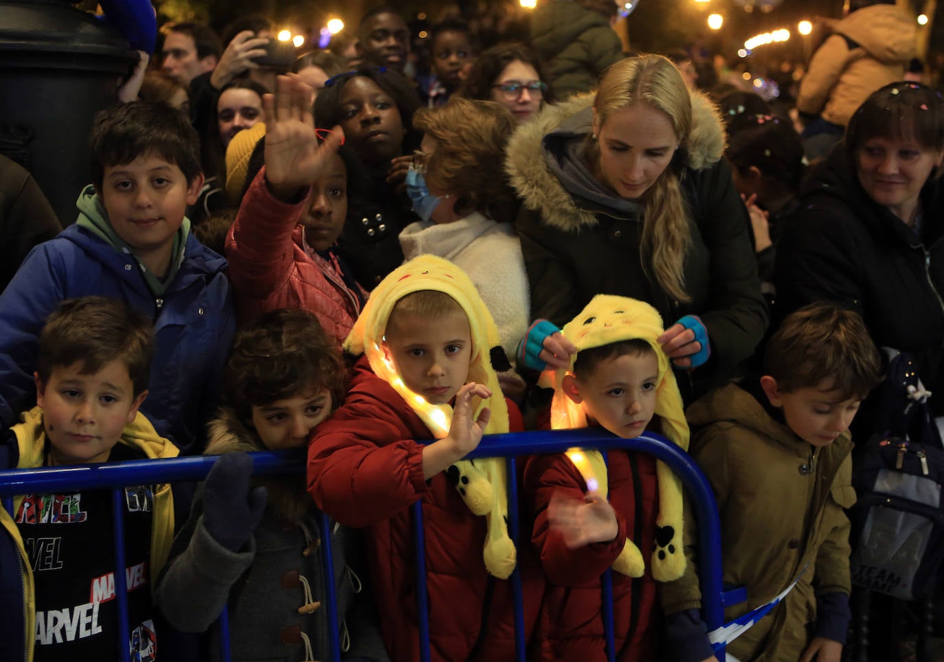 Fotos: Los Reyes Magos hacen soñar a los niños en Oviedo