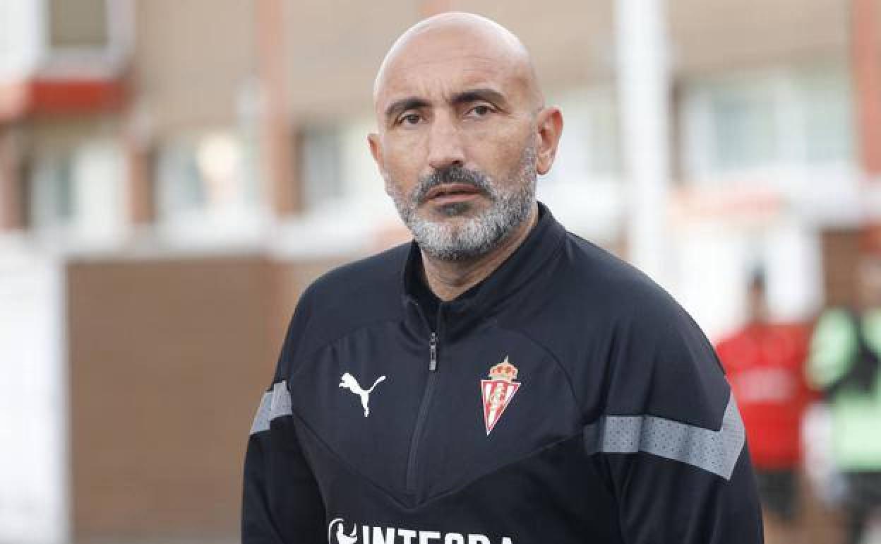 Abelardo, durante un entrenamiento en Mareo. 