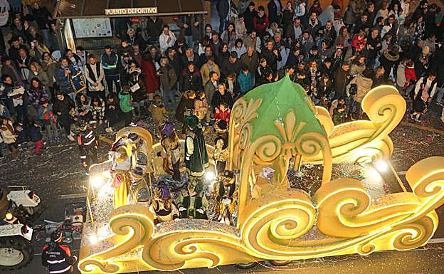 Galería. Gijón rebosa alegría en el día más mágico
