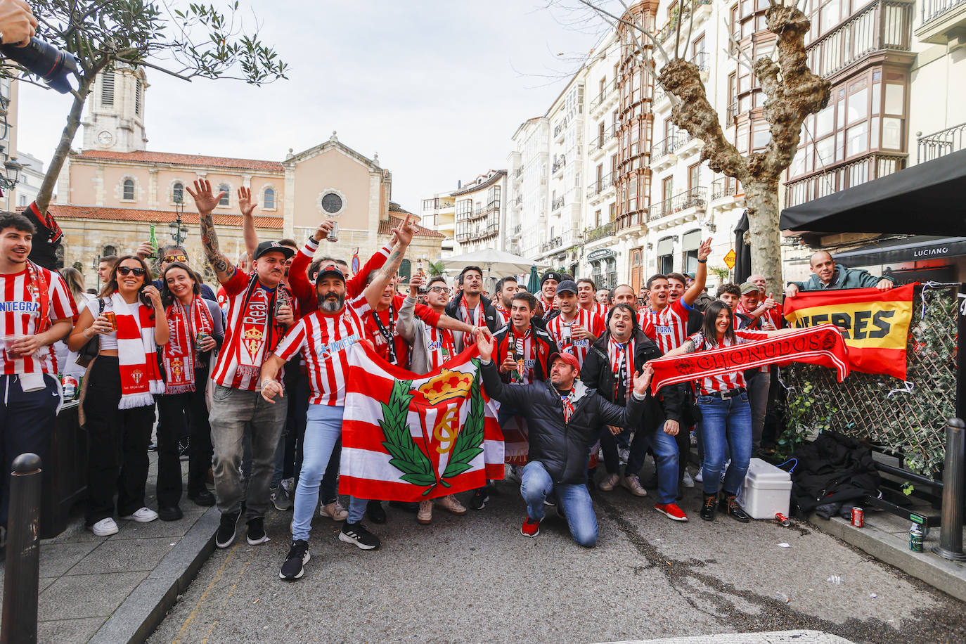 Fotos: Una &#039;Mareona&#039; sportinguista en Santander