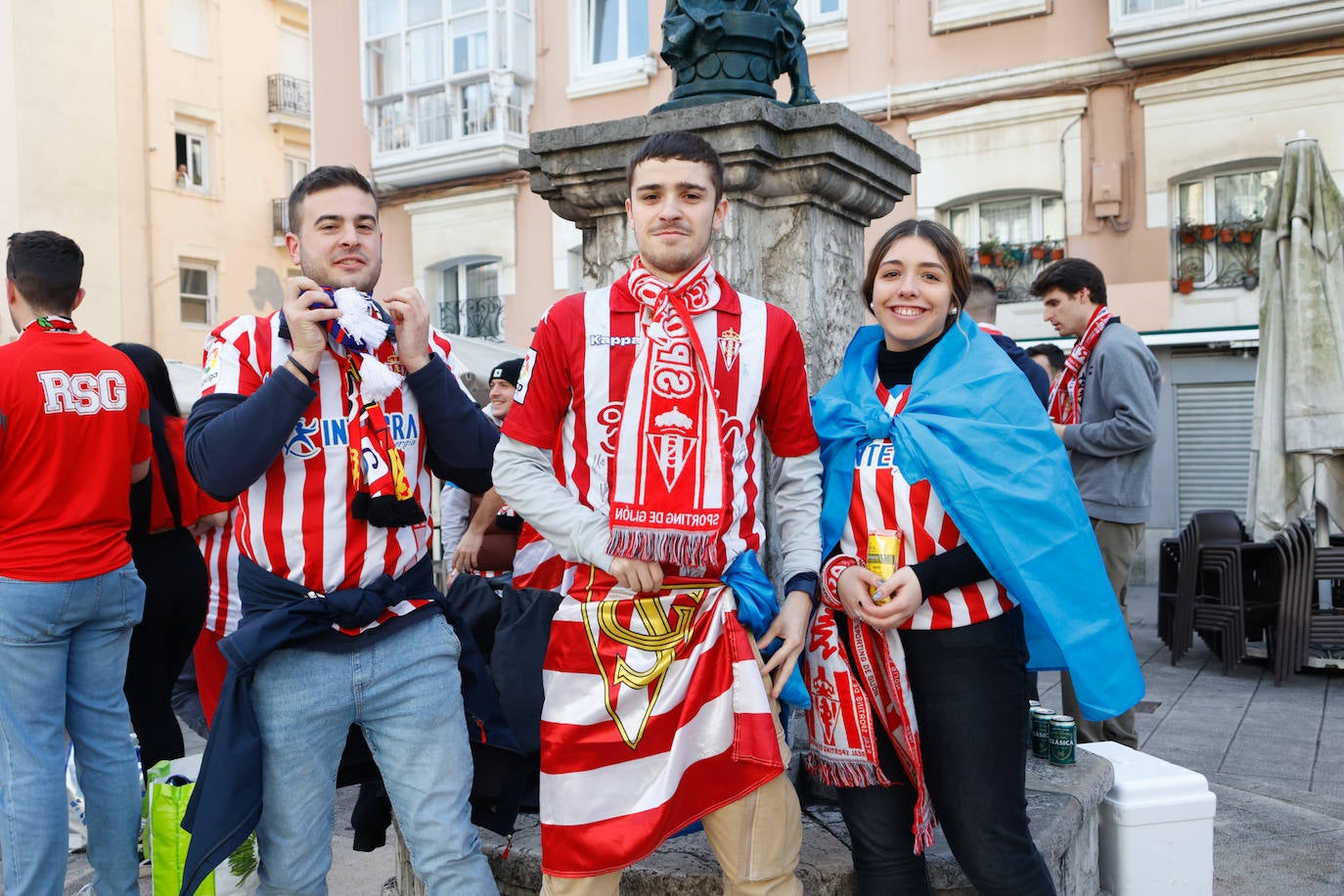 Fotos: Una &#039;Mareona&#039; sportinguista en Santander