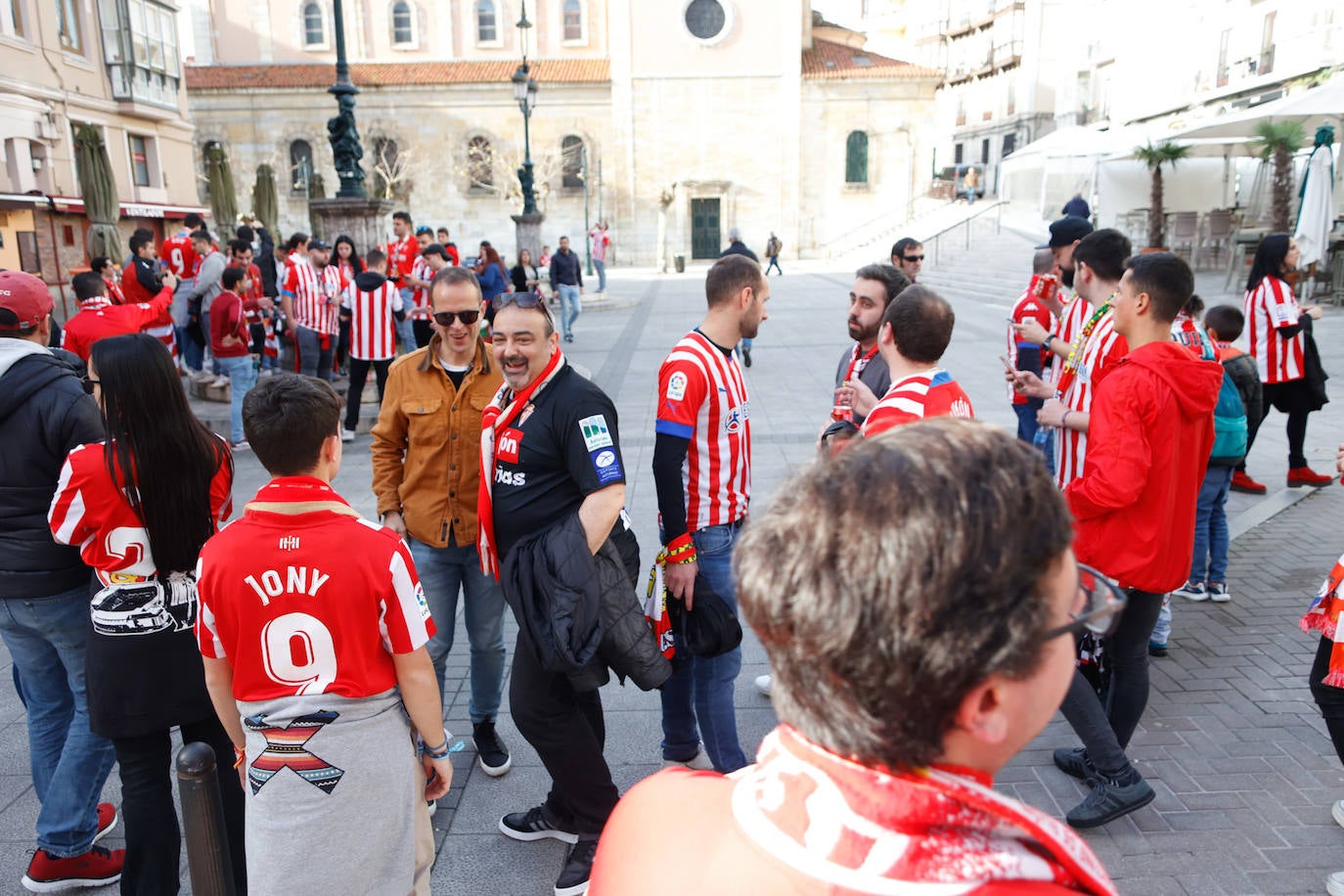 Fotos: Una &#039;Mareona&#039; sportinguista en Santander