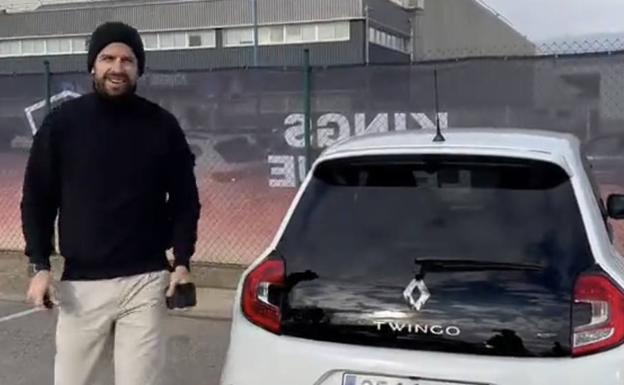 Piqué llegó a las instalaciones de la Kings League de Barcelona al volante de un Twingo.