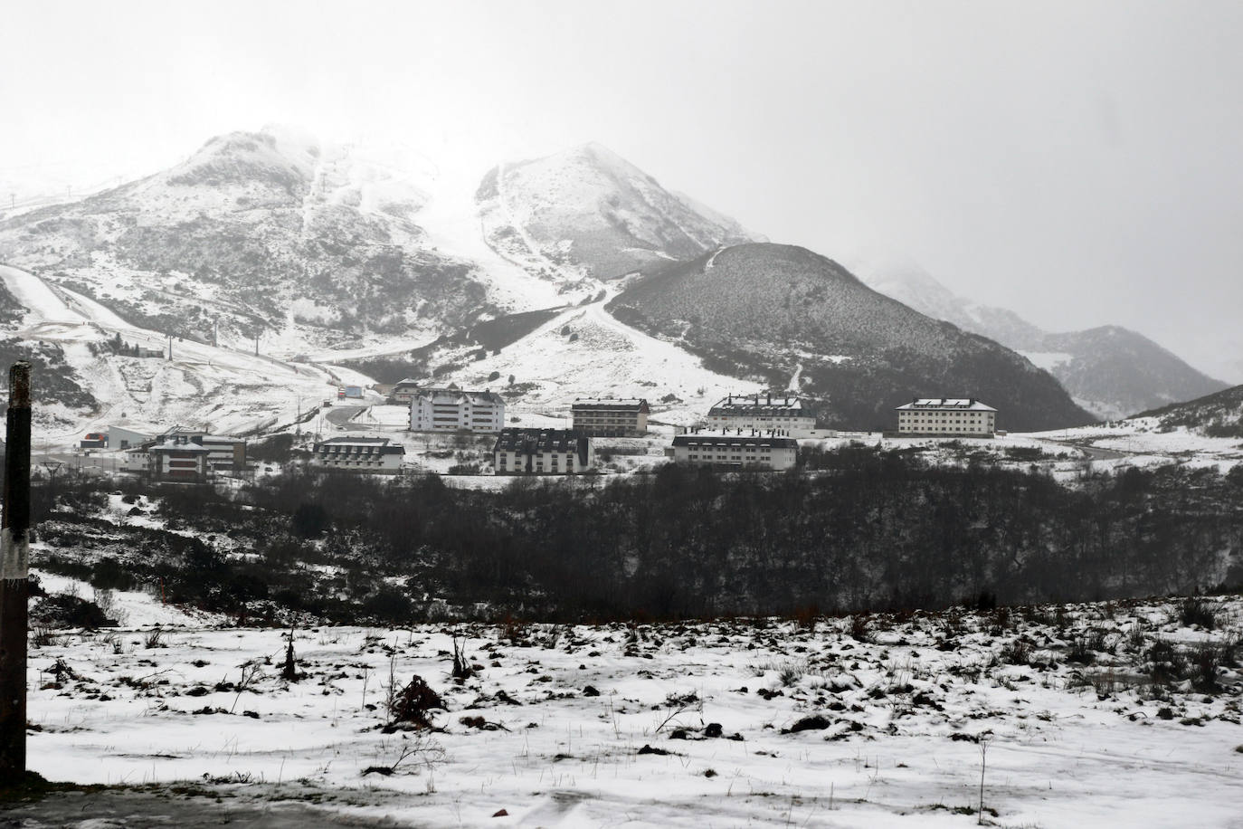 Fotos: Pajares se vuelve a teñir de blanco