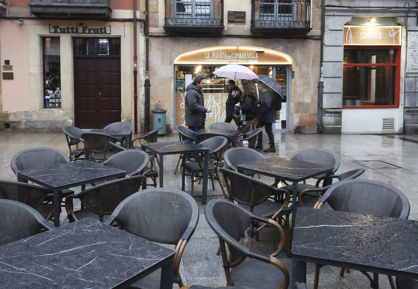 Fotos: Fuertes lluvias en Oviedo por el temporal