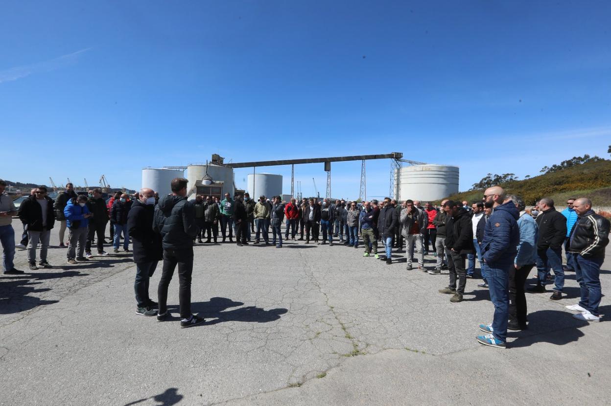 Un momento de la última asamblea de trabajadores de Alu Ibérica, en abril del pasado año. 