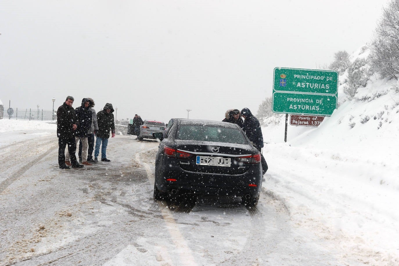 Fotos: Pajares se tiñe de blanco