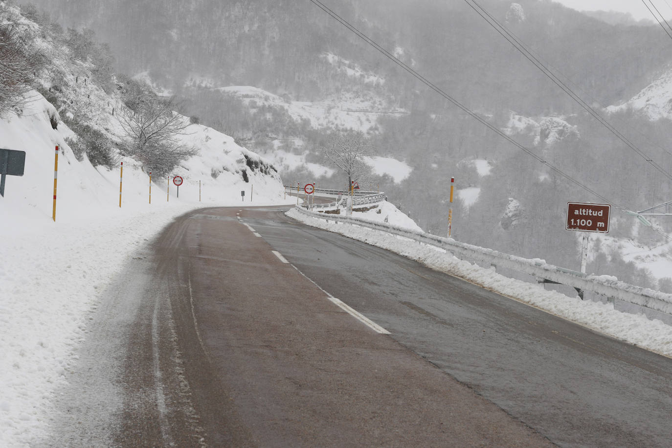 Fotos: Pajares se tiñe de blanco