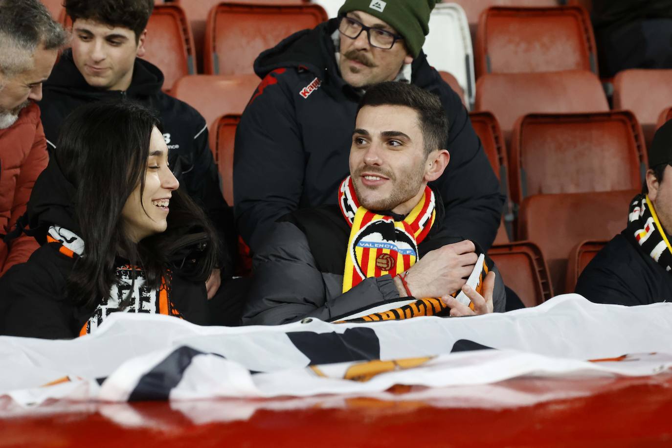 Fotos: ¿Estuviste en el Sporting - Valencia? ¡Búscate!