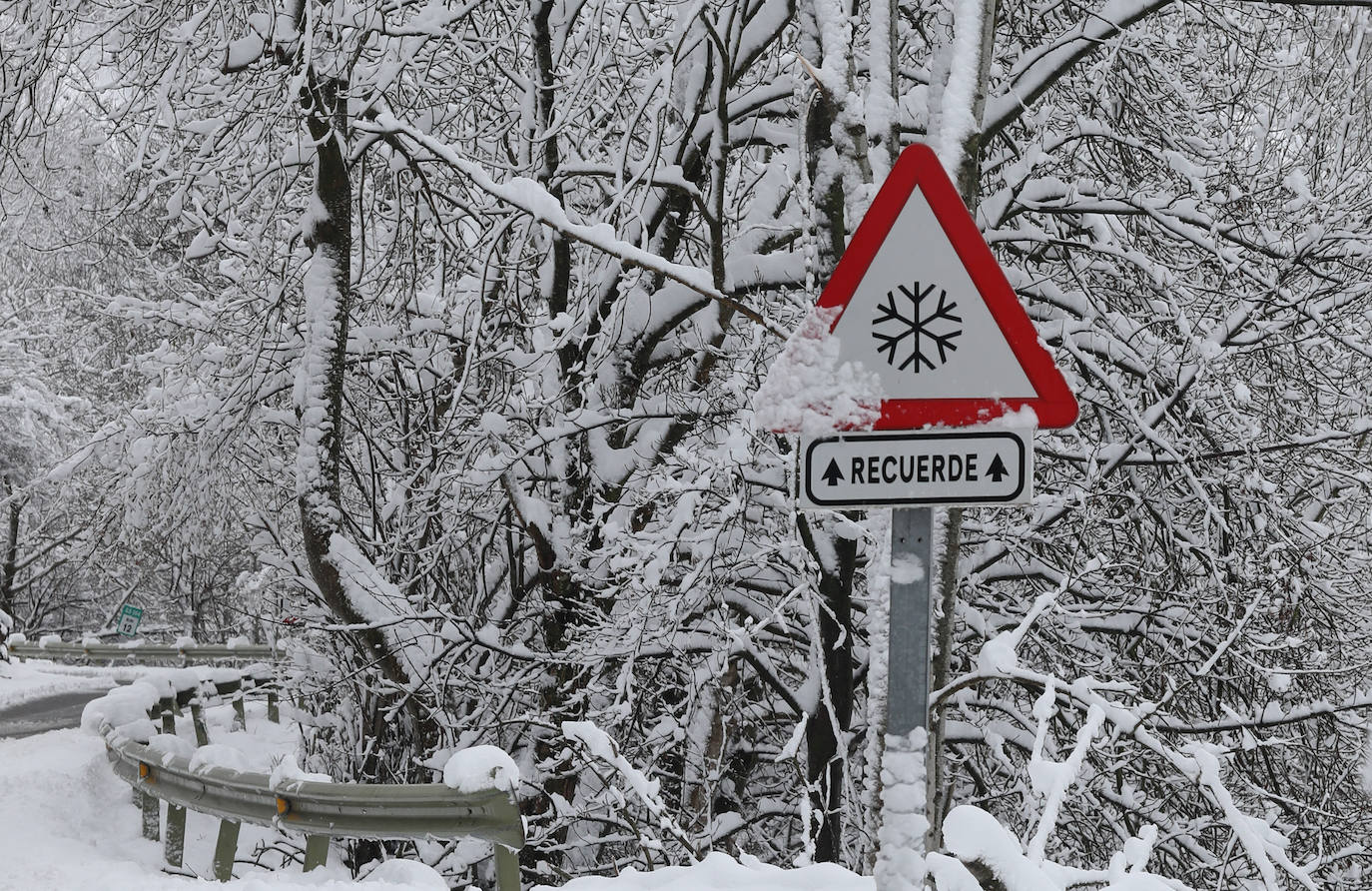 Fotos: Así luce el pueblo de Sotres por las nevadas