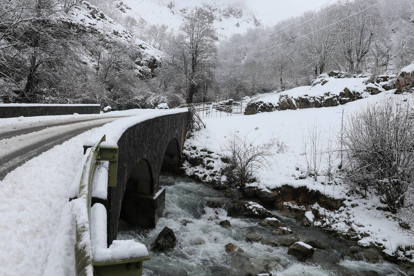 Fotos: Así luce el pueblo de Sotres por las nevadas