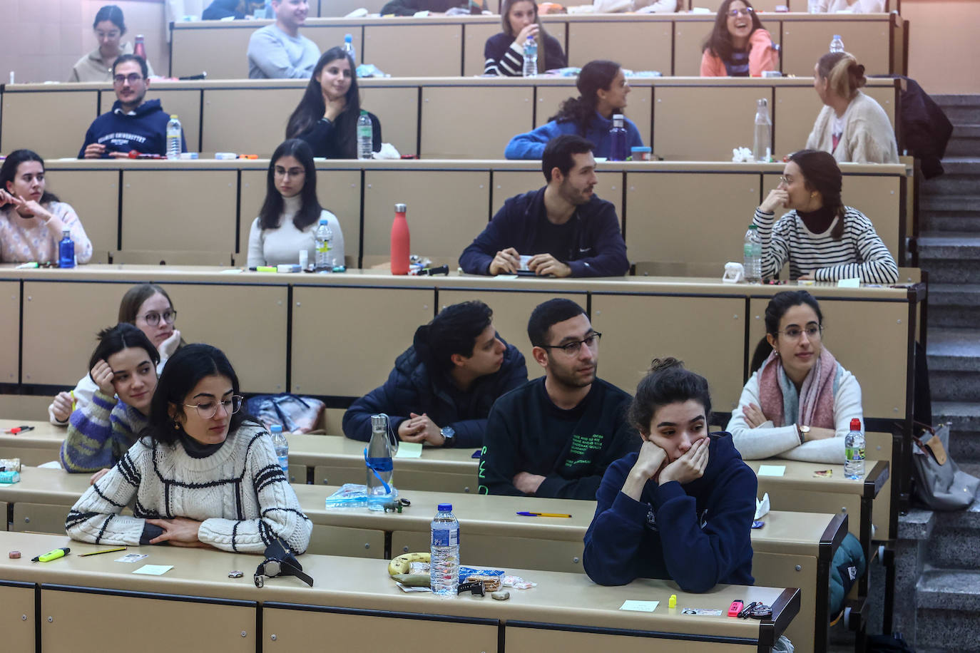 Fotos: Una prueba MIR con más de 1.400 aspirantes en Asturias