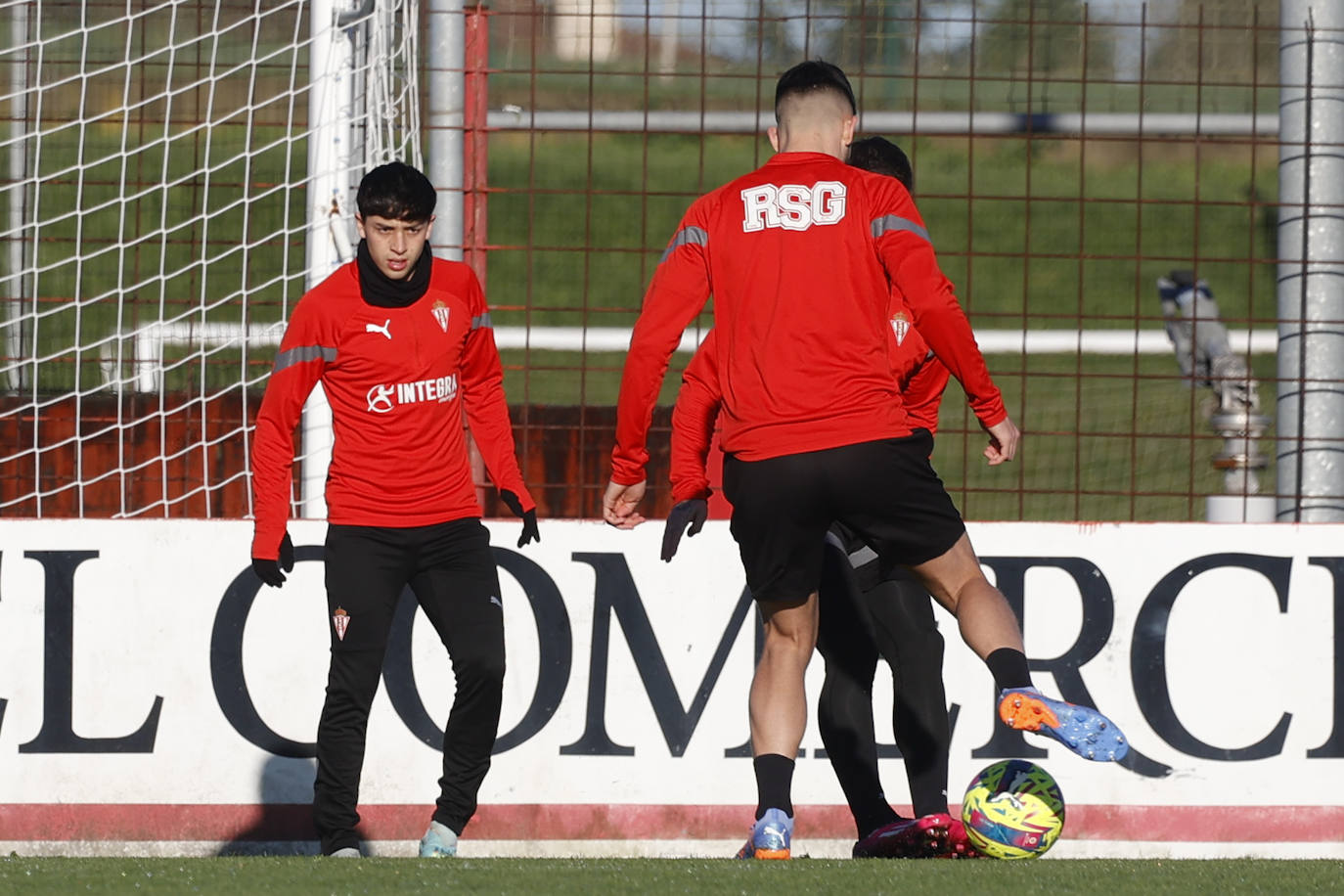 Fotos: Entrenamiento del Sporting (21/01/2023)