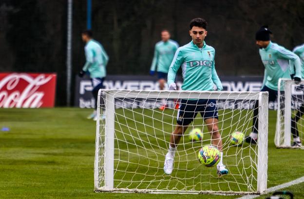 Raúl Moro ya se entrena a las órdenes de Álvaro Cervera