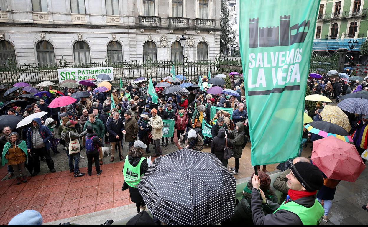 Los vecinos se concentraron ante la sede de Presidencia.