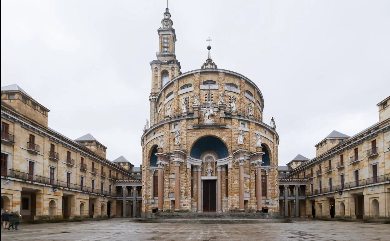 Iglesia de la Universidad Laboral de Gijón.