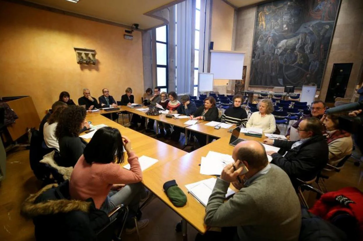 Reunión celebrada entre representantes del Sespa y de los sindicatos para la reorganización de la Atención Continuada 