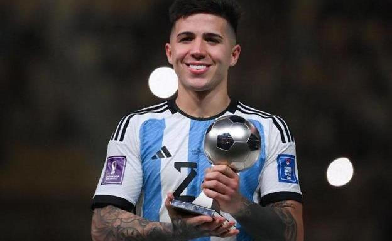 Enzo Fernández, fichaje estrella del Chelsea