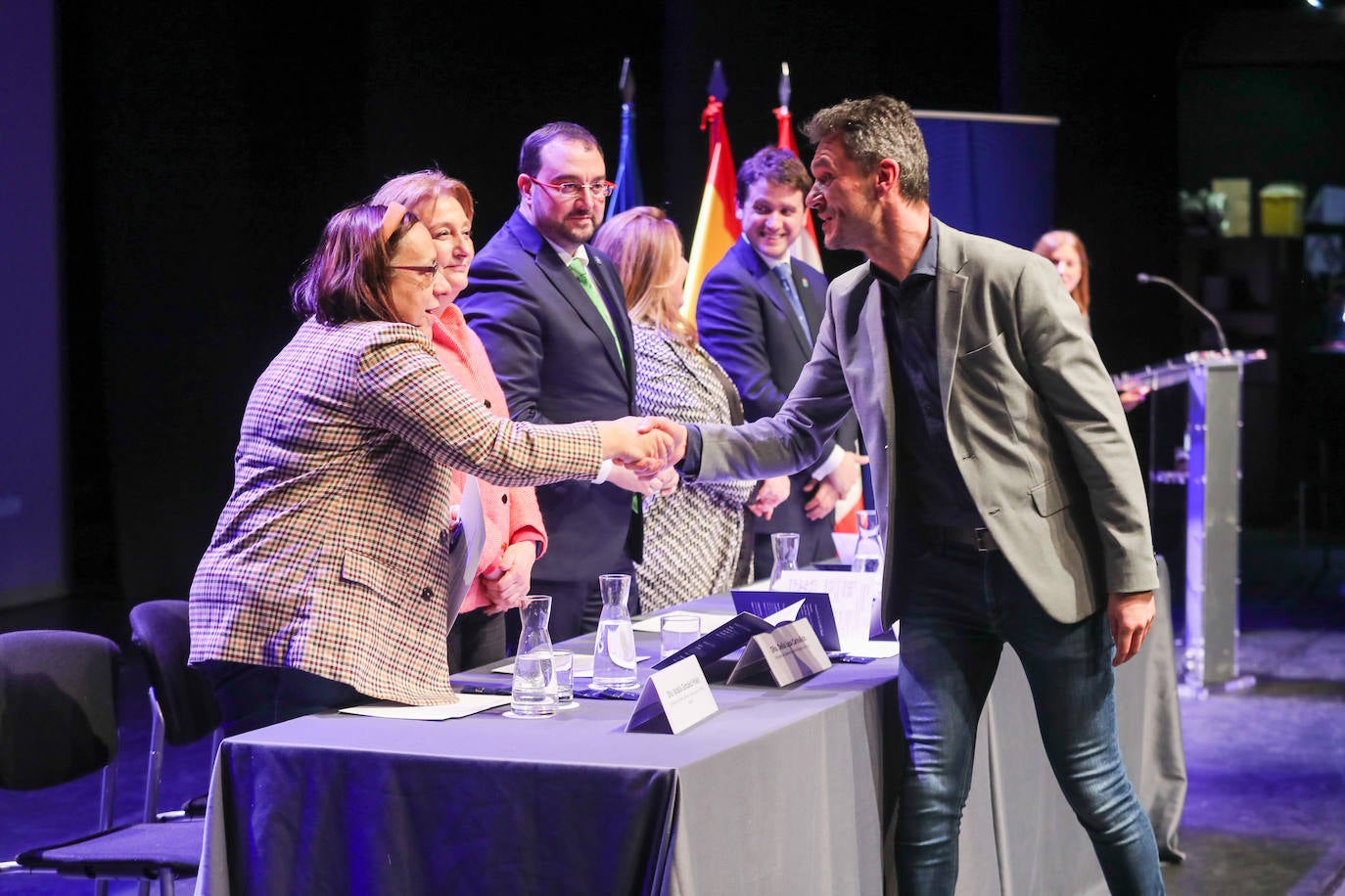 Fotos: Asturias homenajea a 53 estudiantes, premiados por su esfuerzo personal y académico