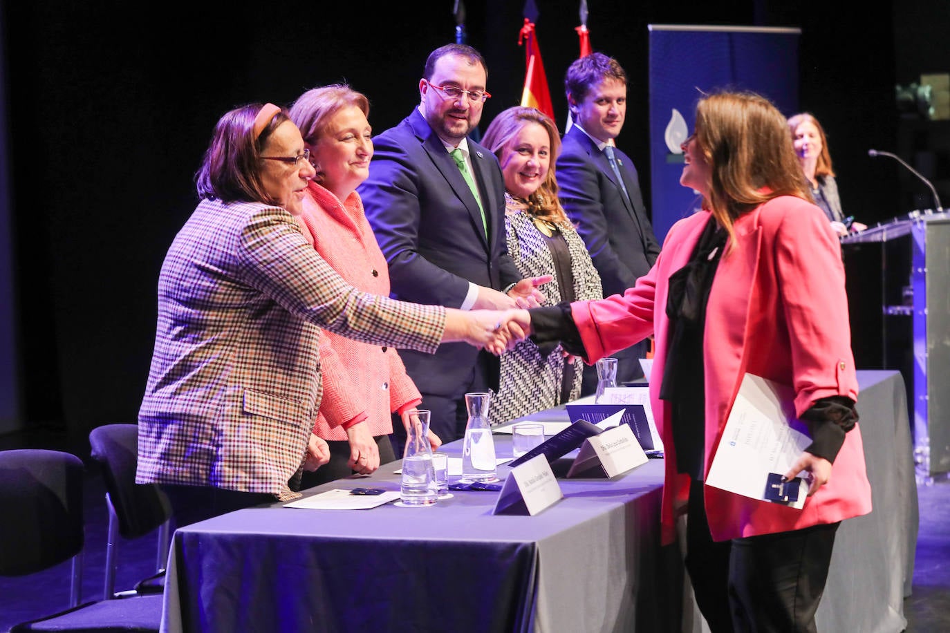 Fotos: Asturias homenajea a 53 estudiantes, premiados por su esfuerzo personal y académico