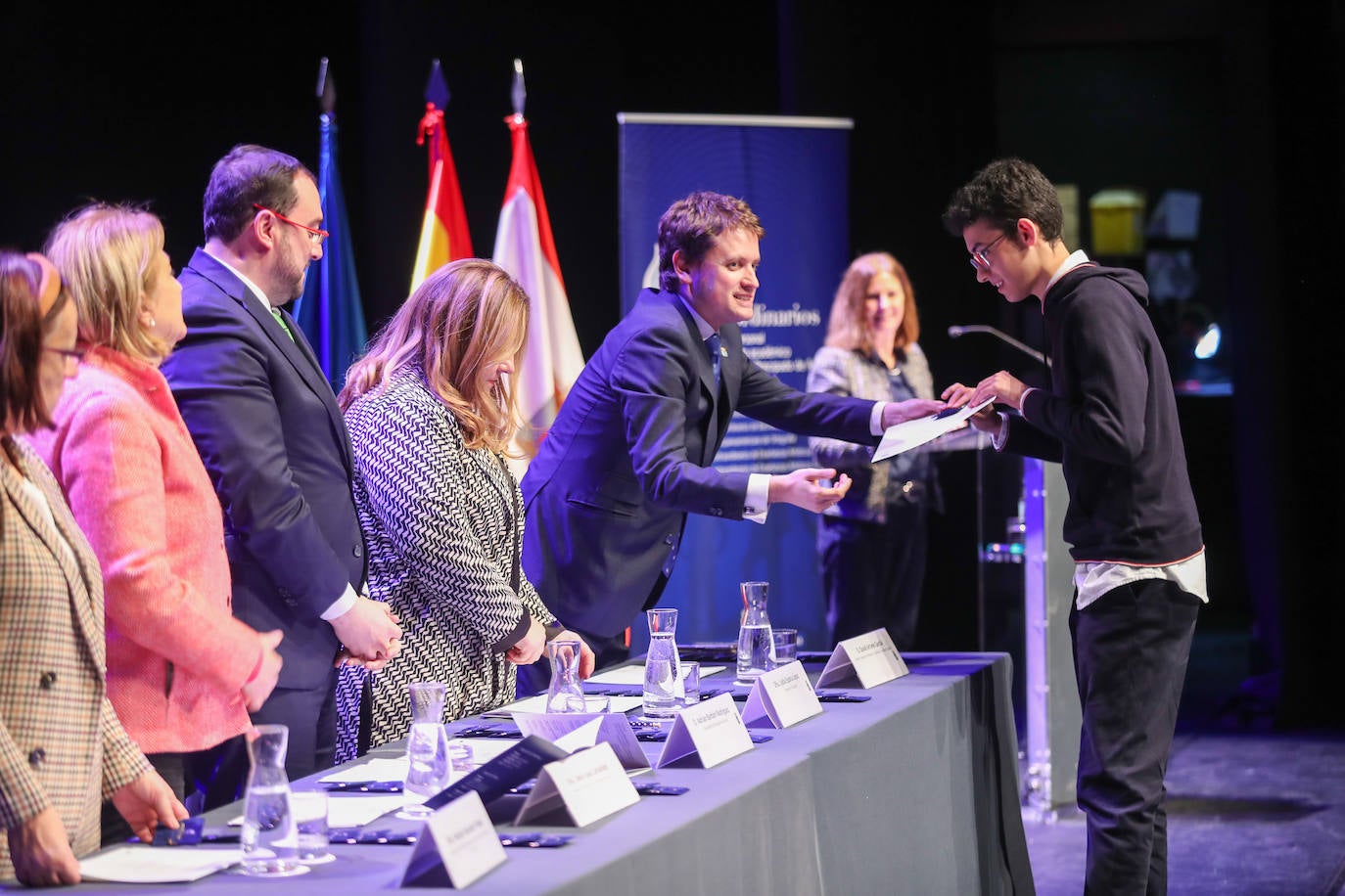 Fotos: Asturias homenajea a 53 estudiantes, premiados por su esfuerzo personal y académico